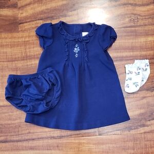 Janie and Jack EUC 6-12 months violet pintucked ponte dress and floral socks